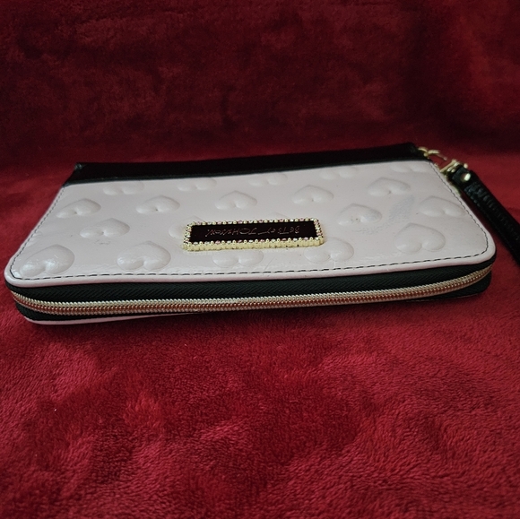 Betsey Johnson Pink and Black Patent Wristlet - Picture 4 of 11
